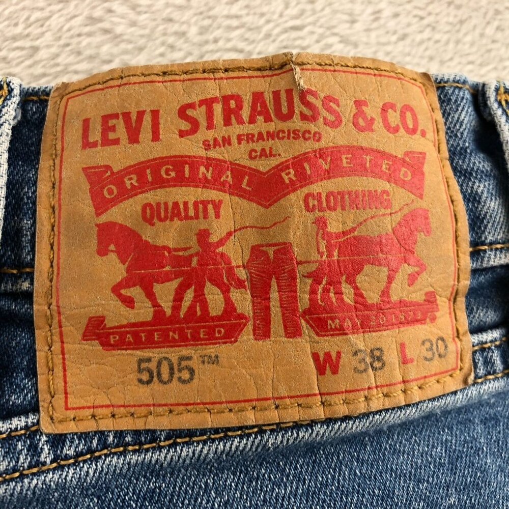 Levis Mens 505 Jeans 38x30 Straight Leg Classic Casual Denim Relaxed Fit Blue - Picture 3 of 12